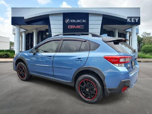 Used 2021 Subaru Crosstrek 2.0i Premium AWD/4WD image 3