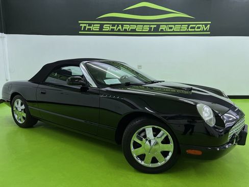 Used 2002 Ford Thunderbird RWD image 2