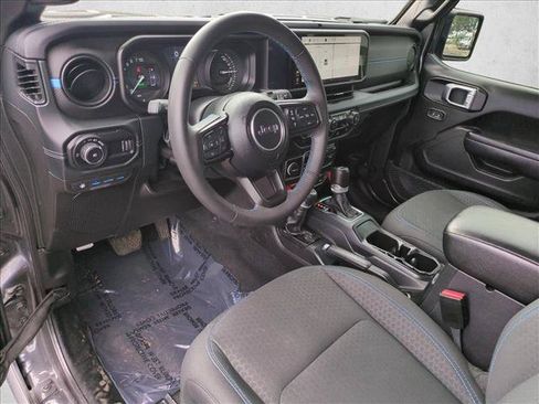 Used 2024 Jeep Wrangler Unlimited Rubicon 4xe AWD/4WD image 10