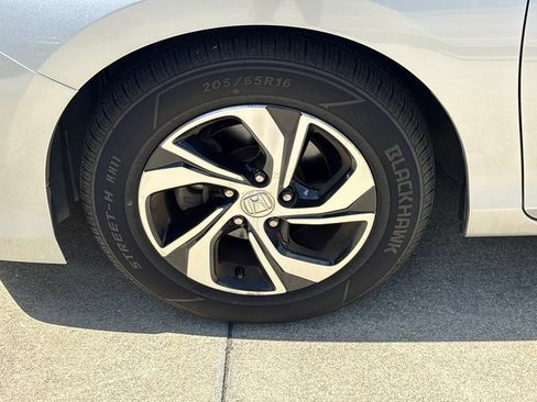 Used 2016 Honda Accord LX image 11