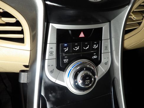 Used 2012 Hyundai Elantra Limited FWD image 14