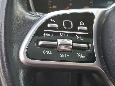 Certified 2021 Mercedes-Benz GLC 300 4MATIC image 17