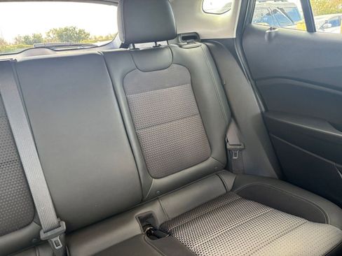 Used 2025 Chevrolet Trax LT image 35