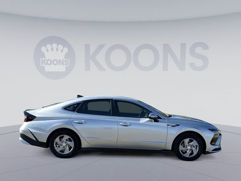 New 2026 Hyundai Sonata SE FWD image 15