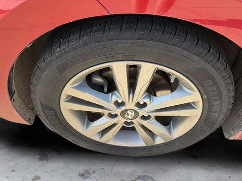 Used 2017 Hyundai Elantra Value Edition image 9