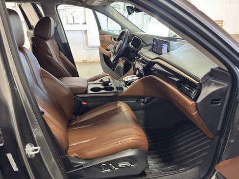 Used 2024 Acura MDX SH-AWD w/ Technology Package image 30