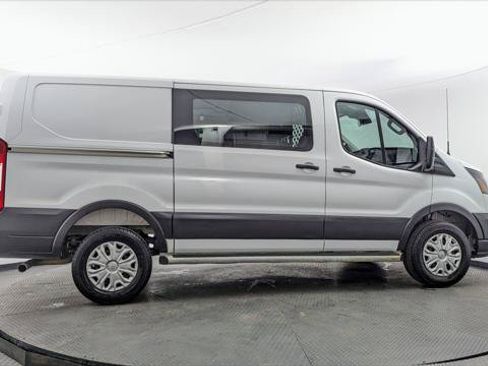 Used 2025 Ford Transit 250 Low Roof w/ Exterior Upgrade Package RWD image 9