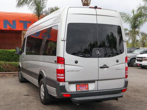 Used 2016 Mercedes-Benz Sprinter 2500 image 6