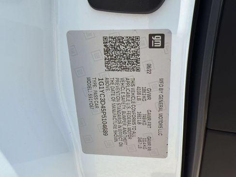 Certified 2023 Chevrolet Corvette Stingray Premium Conv w/ 3LT RWD image 21