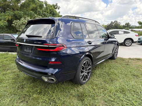 Used 2025 BMW X7 xDrive40i w/ M Sport Package AWD/4WD image 3