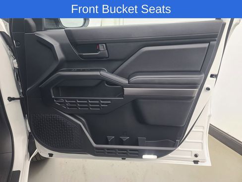 Used 2025 Toyota 4Runner SR5 image 12