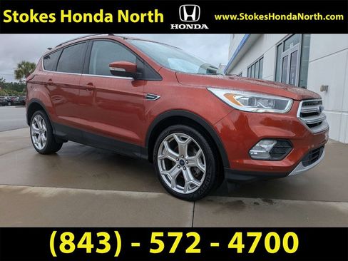 Used 2019 Ford Escape Titanium FWD image 2