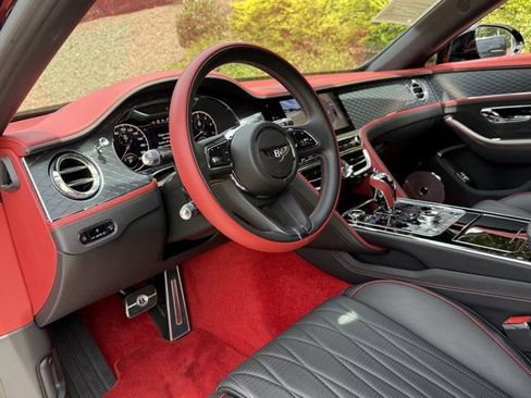 Used 2024 Bentley Flying Spur Azure image 15