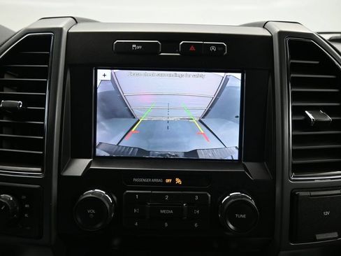 Used 2019 Ford F150 XLT w/ Equipment Group 302A Luxury AWD/4WD image 23