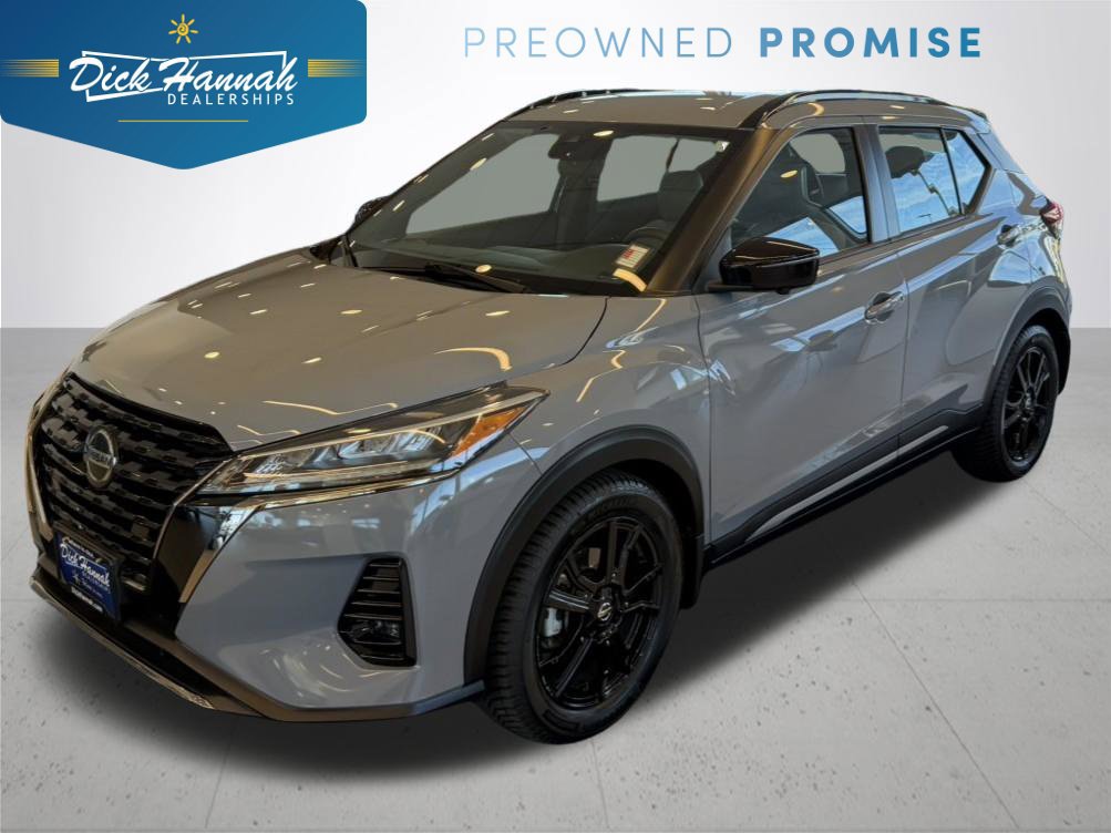 Used 2021 Nissan Kicks SR w/ SR Premium Package FWD image 1
