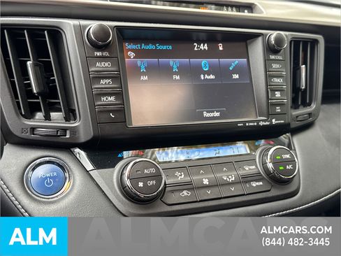 Used 2017 Toyota RAV4 Limited image 34