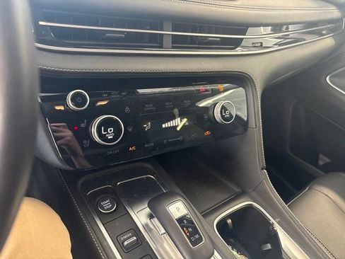 Used 2023 INFINITI QX60 Luxe w/ Vision Package AWD/4WD image 46