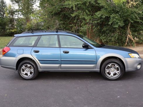 Used 2007 Subaru Outback 2.5i image 3
