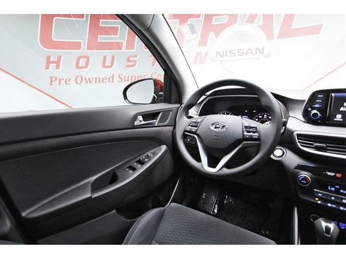 Used 2020 Hyundai Tucson SEL w/ Cargo Package image 6