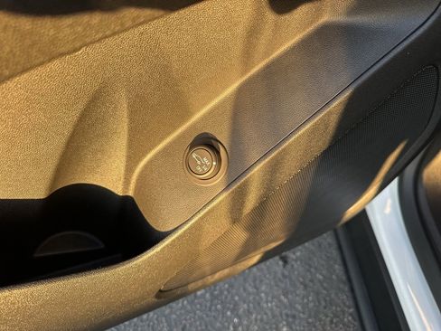 Used 2022 Chevrolet Equinox LT image 17