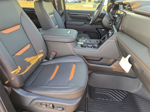 New 2026 GMC Sierra 2500 AT4 w/ AT4 Premium Plus Package image 10