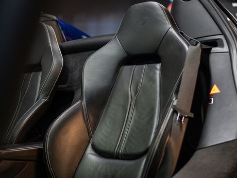 Used 2019 McLaren 570S Spider image 7