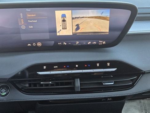 Used 2025 Buick Enclave Preferred image 18