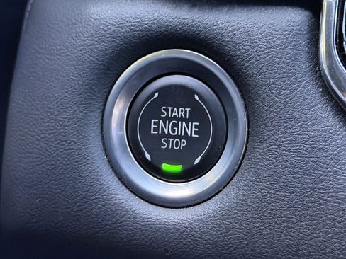Used 2025 GMC Canyon Elevation w/ Convenience Package RWD image 12