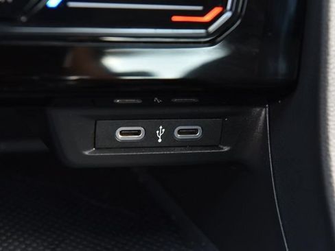 Certified 2025 Volkswagen Jetta Sport FWD image 16