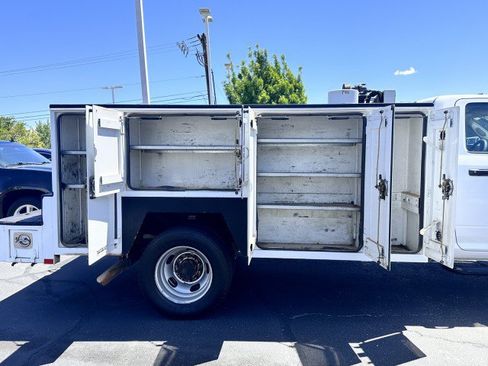 Used 2012 RAM 5500 4x4 Regular Cab w/ ST Decor Group image 17