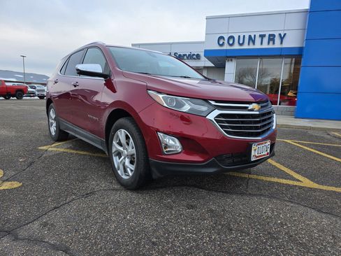 Used 2018 Chevrolet Equinox Premier image 13