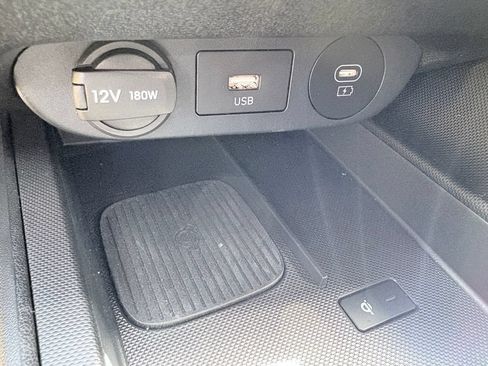 New 2025 Hyundai Elantra SEL FWD image 21