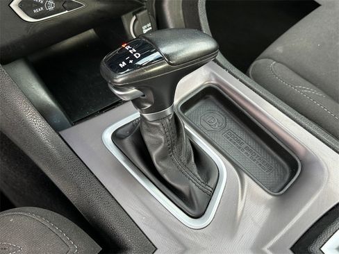 Used 2023 Dodge Charger SXT image 28