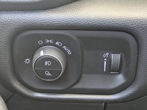 New 2026 RAM 2500 Tradesman AWD/4WD image 23