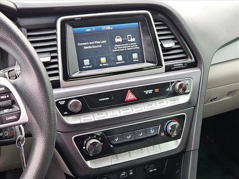 Used 2019 Hyundai Sonata SE image 13