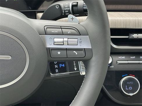 New 2025 Hyundai Sonata Limited image 25