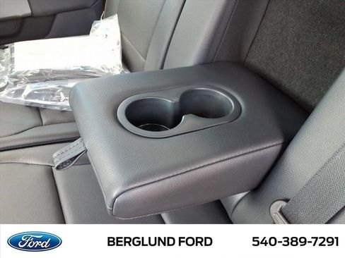 New 2026 Ford F250 Lariat w/ Black Appearance Package AWD/4WD image 10