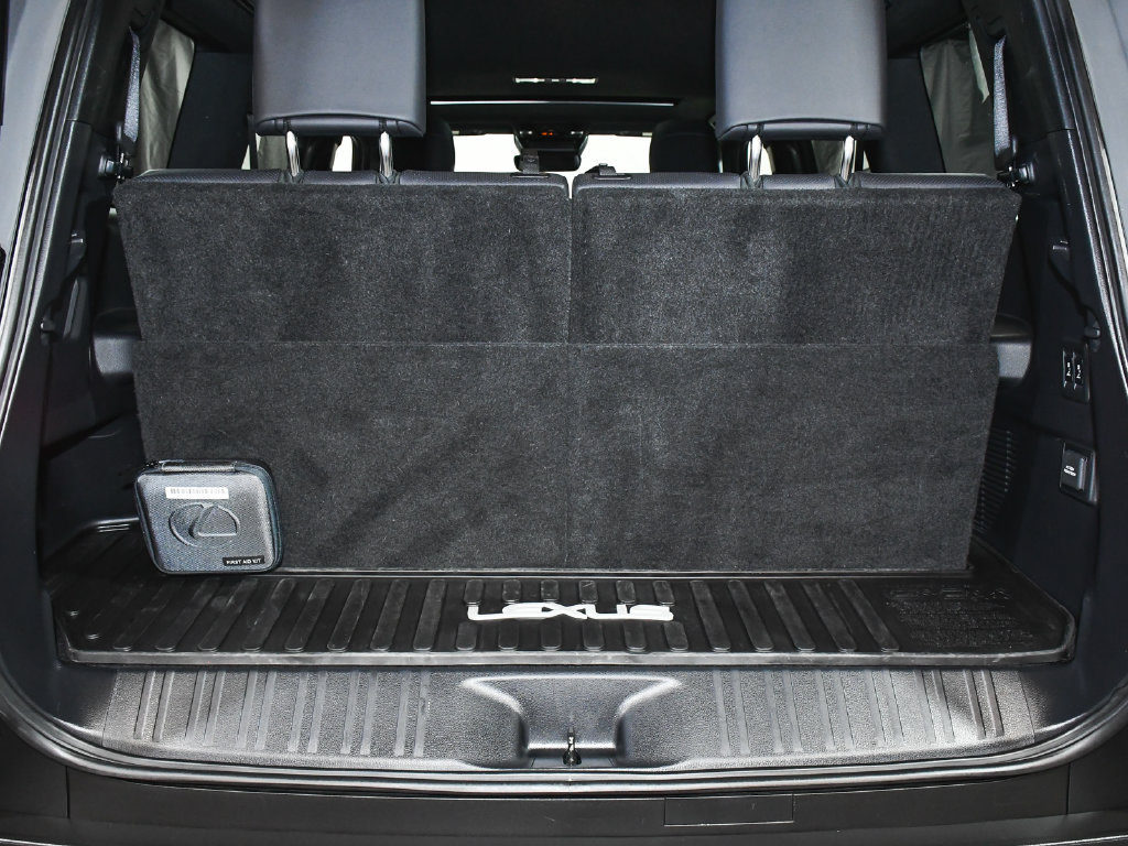 Used 2024 Lexus GX 550 w/ Accessory Package (Z1) AWD/4WD image 71