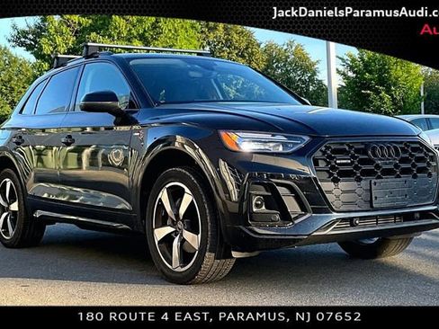 Used 2023 Audi Q5 2.0T Premium Plus w/ Premium Plus Package AWD/4WD image 9