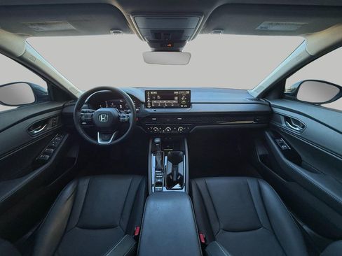 Used 2025 Honda Accord Touring image 5