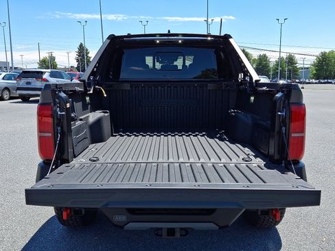 Used 2025 Toyota Tacoma 4x4 Double Cab Hybrid w/ Tow Tech Package image 31