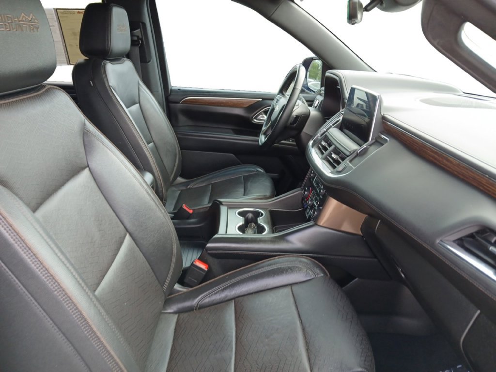 Used 2023 Chevrolet Tahoe High Country AWD/4WD image 15