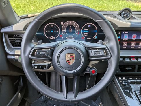 Certified 2026 Porsche 911 Carrera RWD image 8