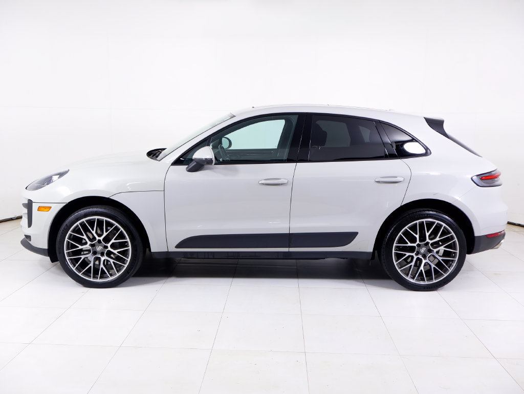 Certified 2021 Porsche Macan S AWD/4WD image 2