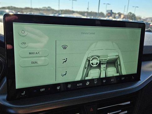 New 2026 Ford Escape SE FWD image 19