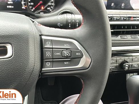 Used 2024 Jeep Compass Trailhawk image 17