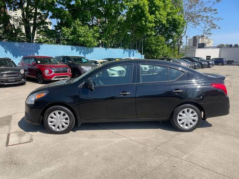 Used 2015 Nissan Versa S Plus FWD image 9