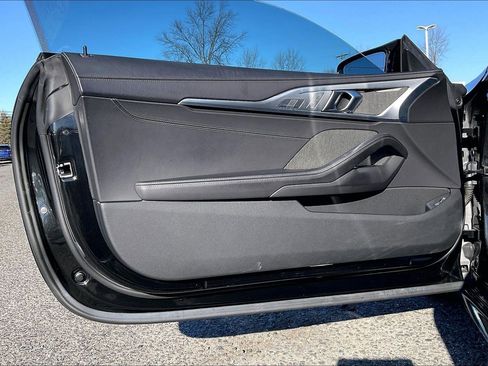 Used 2023 BMW M850i xDrive Convertible image 18