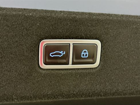 Used 2024 Hyundai Ioniq 6 SEL AWD/4WD image 31