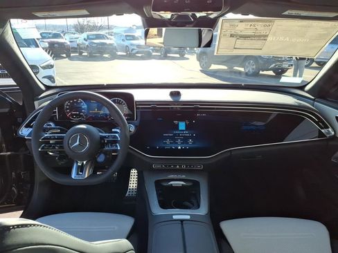 New 2026 Mercedes-Benz E 53 AMG e 4MATIC Sedan image 20